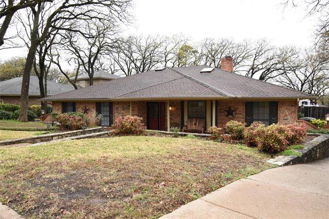 2320 Chimney Hill Drive, Arlington, TX 76012