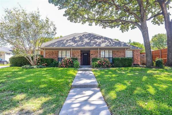 307 Spanish Moss Drive, Coppell, TX 75019