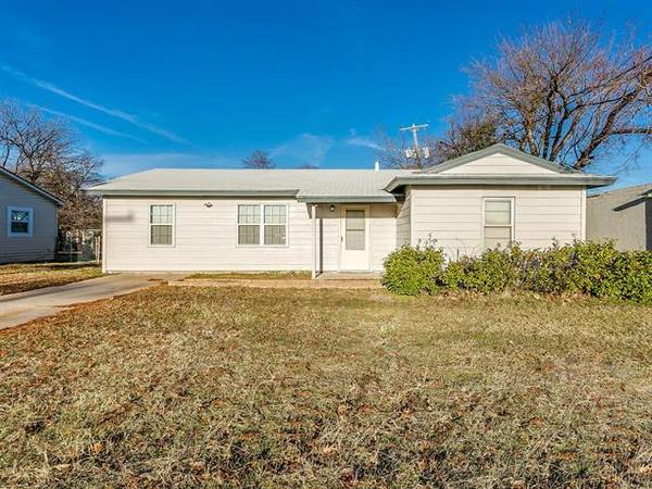 320 Renfro Street, Burleson, TX 76028