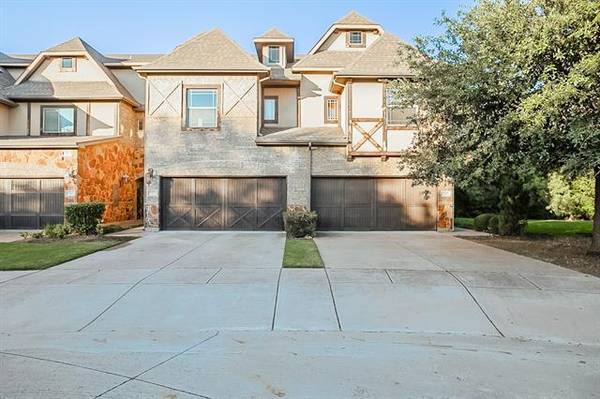 907 Brook Forest Lane, Euless, TX 76039