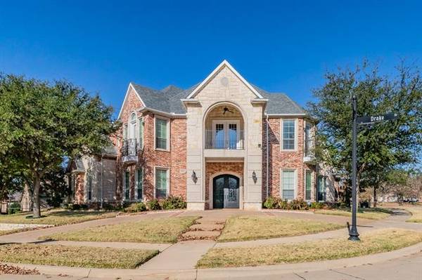 1004 Drake Drive, Euless, TX 76039