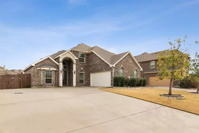 907 S Highland Drive, Cedar Hill, TX 75104