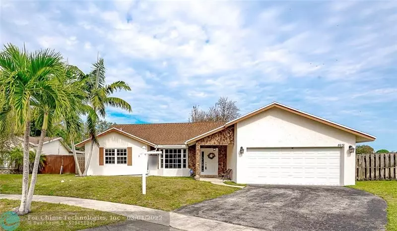 8031 NW 45th St, Lauderhill, FL 33351