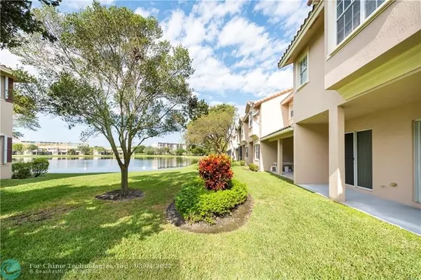 Davie, FL 33328,3367 Lakeside Dr  #3367