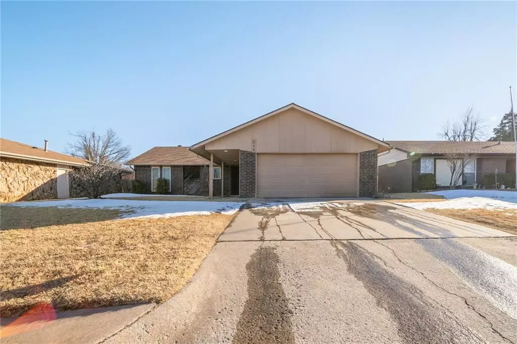 Yukon, OK 73099,212 Redbud Street