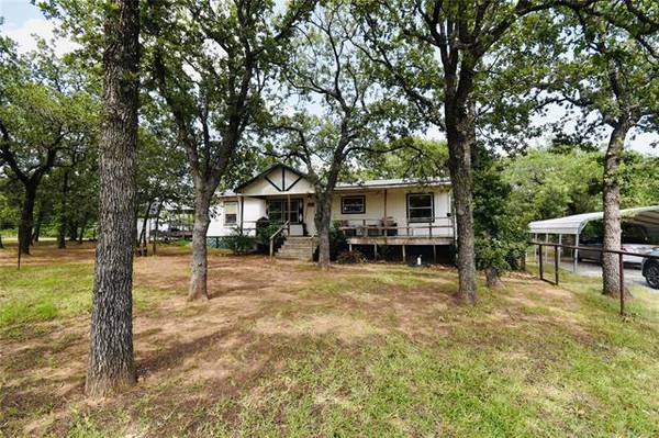 304 Catfish Trail, Bowie, TX 76230