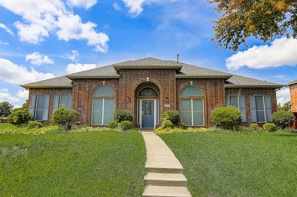 2801 Lafayette Drive, Rowlett, TX 75088