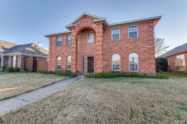 8202 Luna Drive, Rowlett, TX 75088