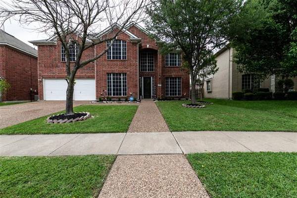 800 Mulberry Lane, Desoto, TX 75115