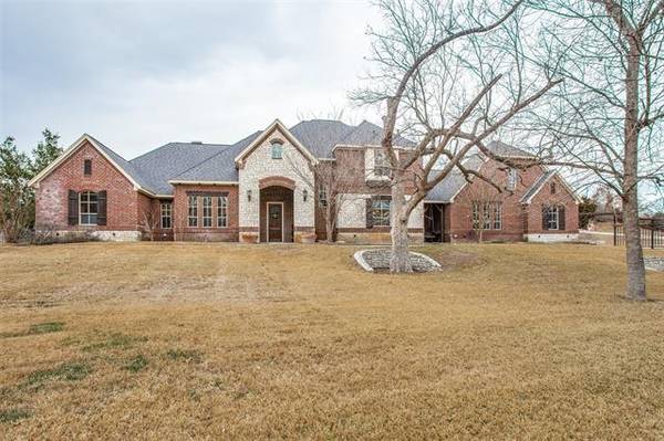 1555 Hunterglenn Drive, Aledo, TX 76008