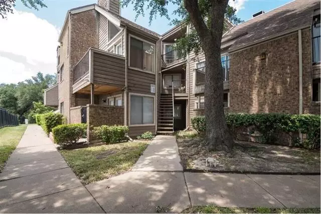 Dallas, TX 75243,9801 Walnut Street #205