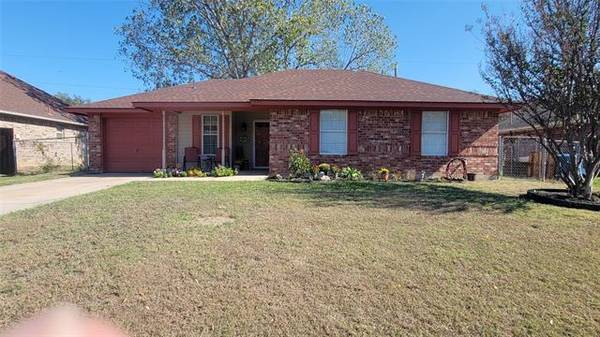 517 Heather Lane, Keene, TX 76059