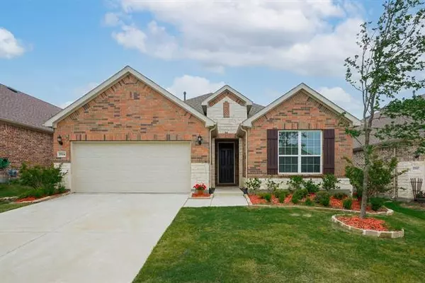 2704 Strand Lane, Mckinney, TX 75071