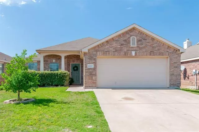 6217 Chalk Hollow Drive, Fort Worth, TX 76179