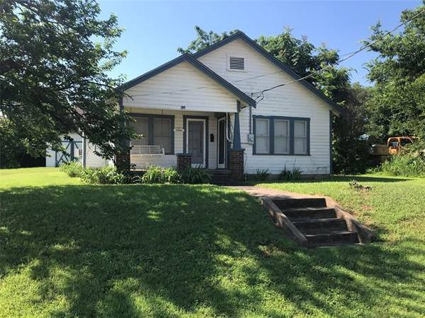 404 E Mclain Street, Iredell, TX 76649