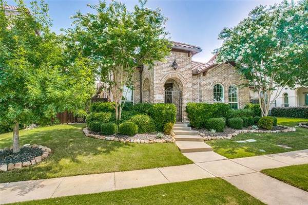 108 Frio Drive, Irving, TX 75039