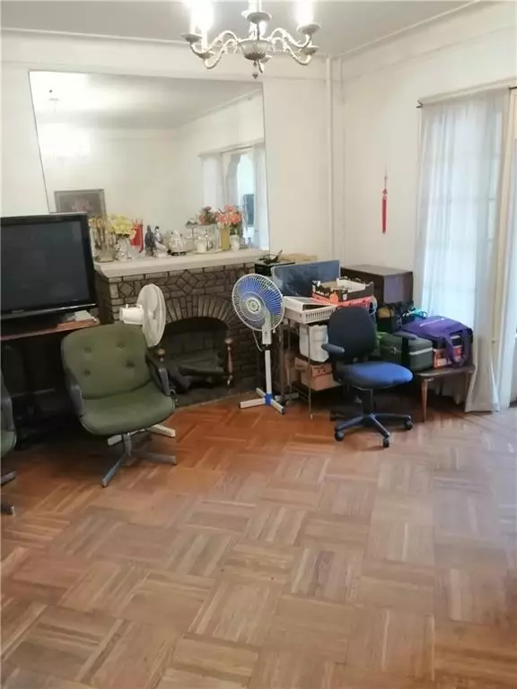 Brooklyn, NY 11204,2167 70th ST