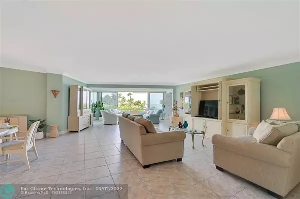 Lauderdale By The Sea, FL 33308,3900 N Ocean Dr  #1C