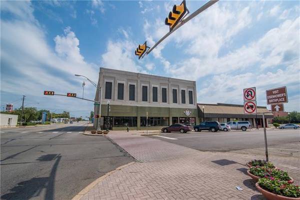 131 W Main Street, Denison, TX 75021