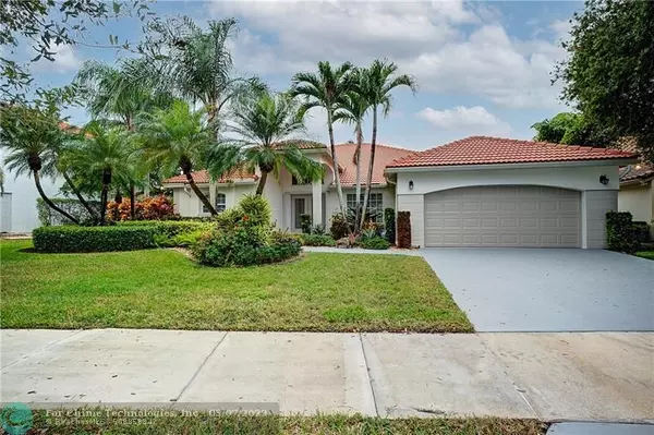 787 Lake Blvd, Weston, FL 33326