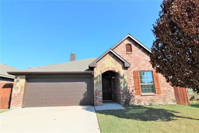 408 Prescott Lane, Fort Worth, TX 76036