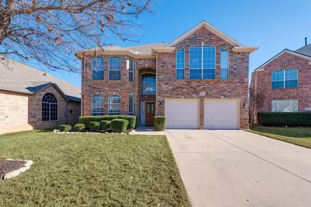 9904 Sourwood Drive, Fort Worth, TX 76244