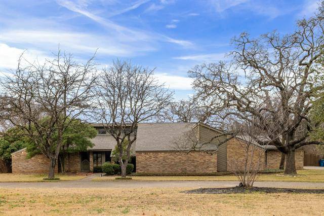 170 Cedarcrest Lane, Double Oak, TX 75077