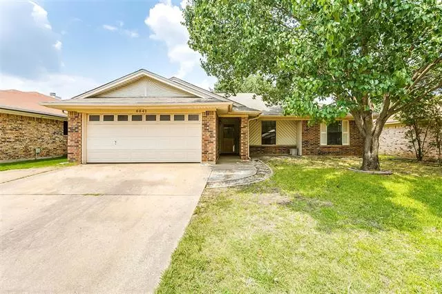 6541 High Lawn Terrace, Watauga, TX 76148