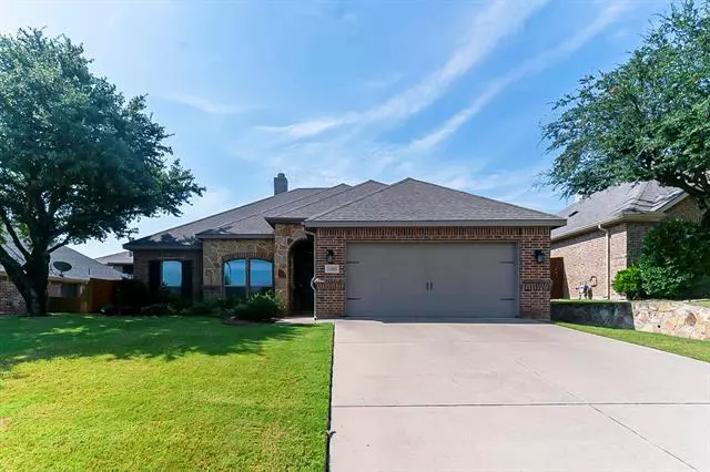 11005 Silver Horn Drive, Fort Worth, TX 76108