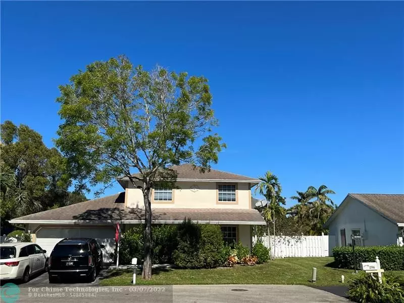 7901 NW 3rd St, Plantation, FL 33324