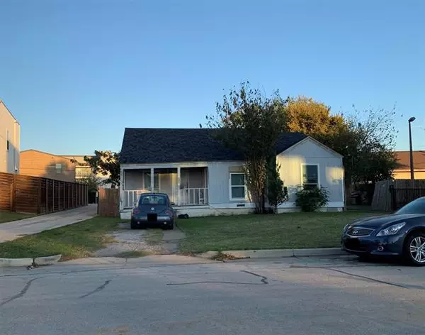 217 Adrian Drive, Fort Worth, TX 76107