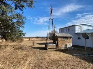 Moran, TX 76464,203 County Road 133