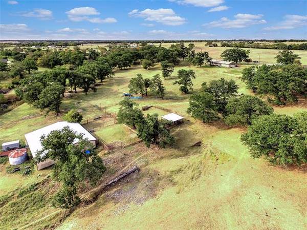 368 S Washburn Road, Bells, TX 75414