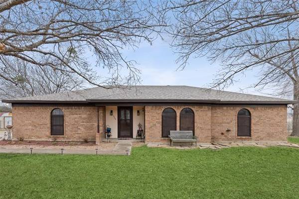 1908 Meadow Drive, Crowley, TX 76036