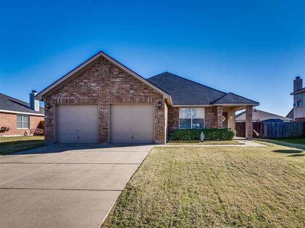 204 Equestrian Drive, Waxahachie, TX 75165