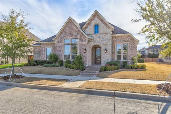 1102 Blue Lake Boulevard, Arlington, TX 76005