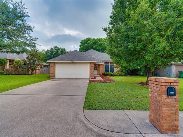 608 Tulane Drive, Waxahachie, TX 75165