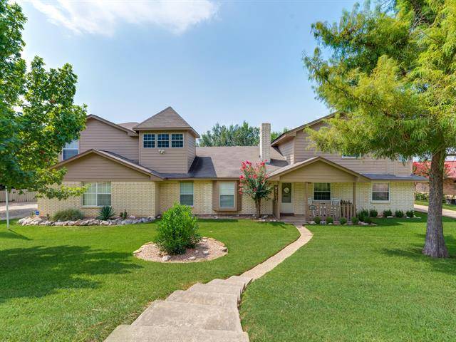 1909 Briarwood Drive, Grand Prairie, TX 75050