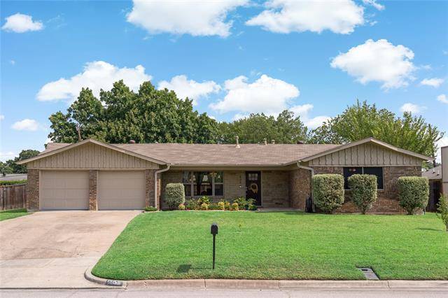 404 Glenwood Terrace, Hurst, TX 76053