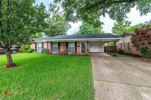 2038 Shadywood Lane, Shreveport, LA 71105