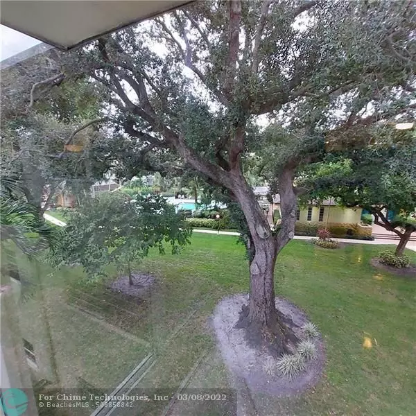 Lauderdale Lakes, FL 33313,5141 W Oakland Park Blvd  #M-311