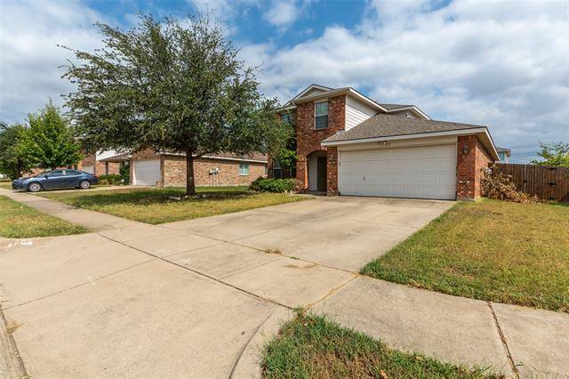 212 Cedar Crest Drive, Justin, TX 76247