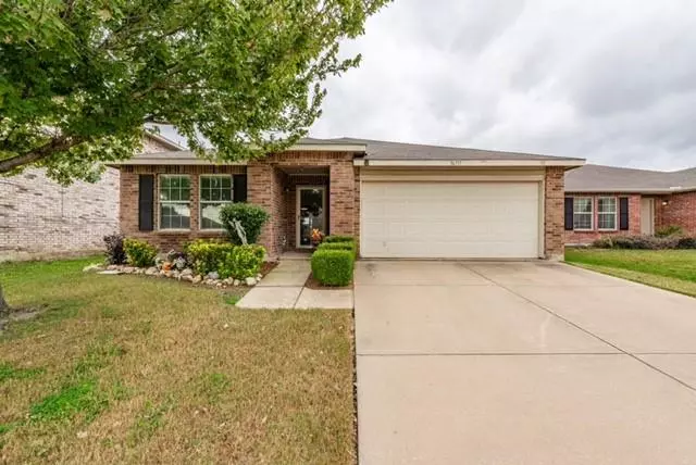 16717 Woodside Drive, Fort Worth, TX 76247