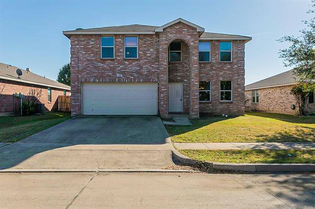 1904 Riverchase Lane, Fort Worth, TX 76247