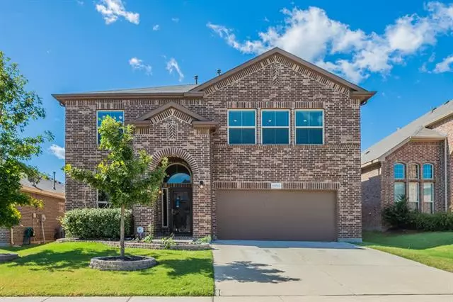 15725 Barton Ridge Drive, Fort Worth, TX 76177