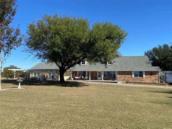 312 Blue Ribbon Road,  Waxahachie,  TX 75165