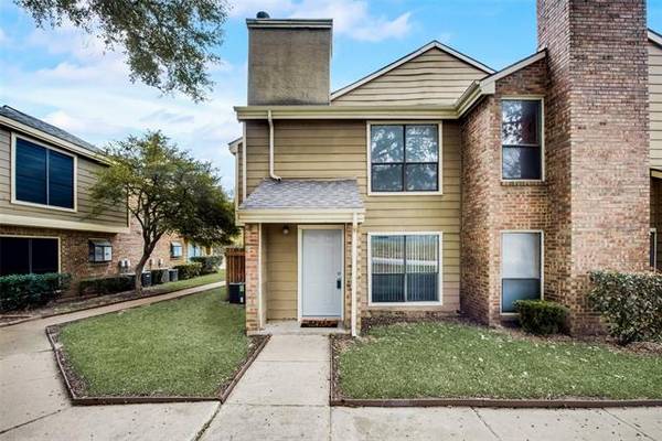 2125 Park Willow Lane #B, Arlington, TX 76011