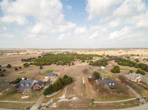 107 Hidden Creek Lane, Red Oak, TX 75154