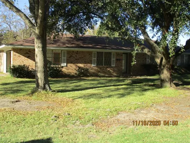 Kerens, TX 75144,609 Carroll Street