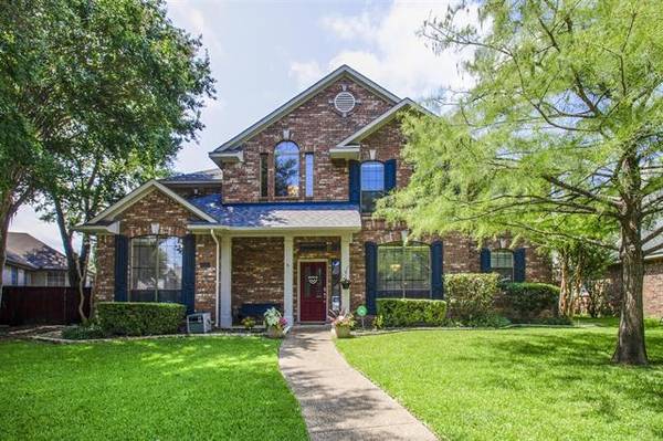 9110 Clearlake Drive, Rowlett, TX 75088